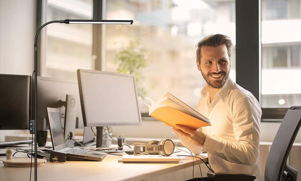 4 Colour Temperatures Adjustable Led Floor Lamp